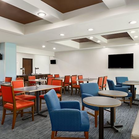Holiday Inn Express & Suites Florence By Ihg Zewnętrze zdjęcie