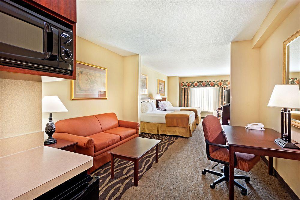 Holiday Inn Express & Suites Florence By Ihg Zewnętrze zdjęcie